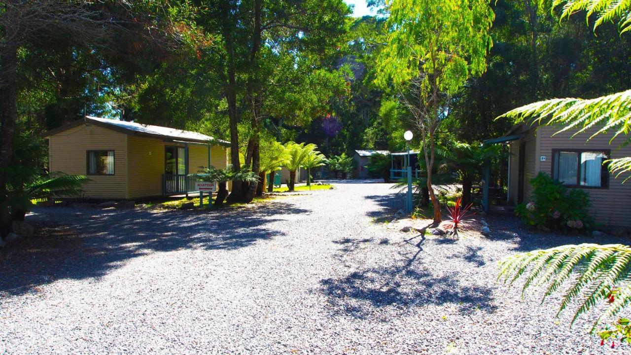 Strahan Retreat Holiday Park Hotel Exterior photo