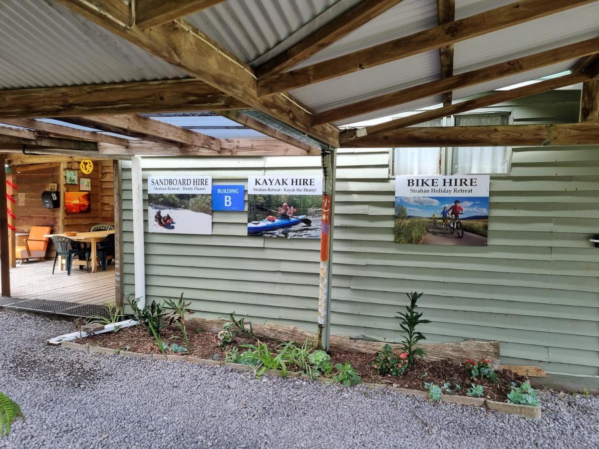 Strahan Retreat Holiday Park Hotel Exterior photo