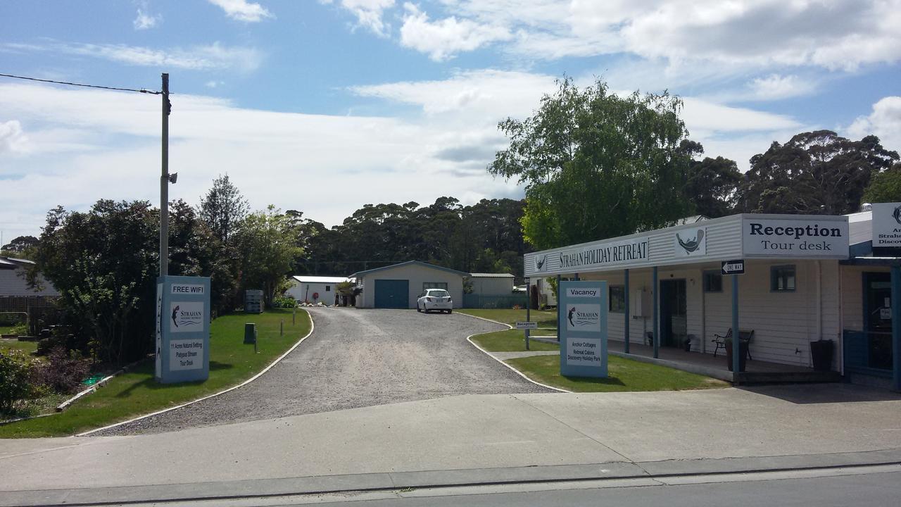 Strahan Retreat Holiday Park Hotel Exterior photo