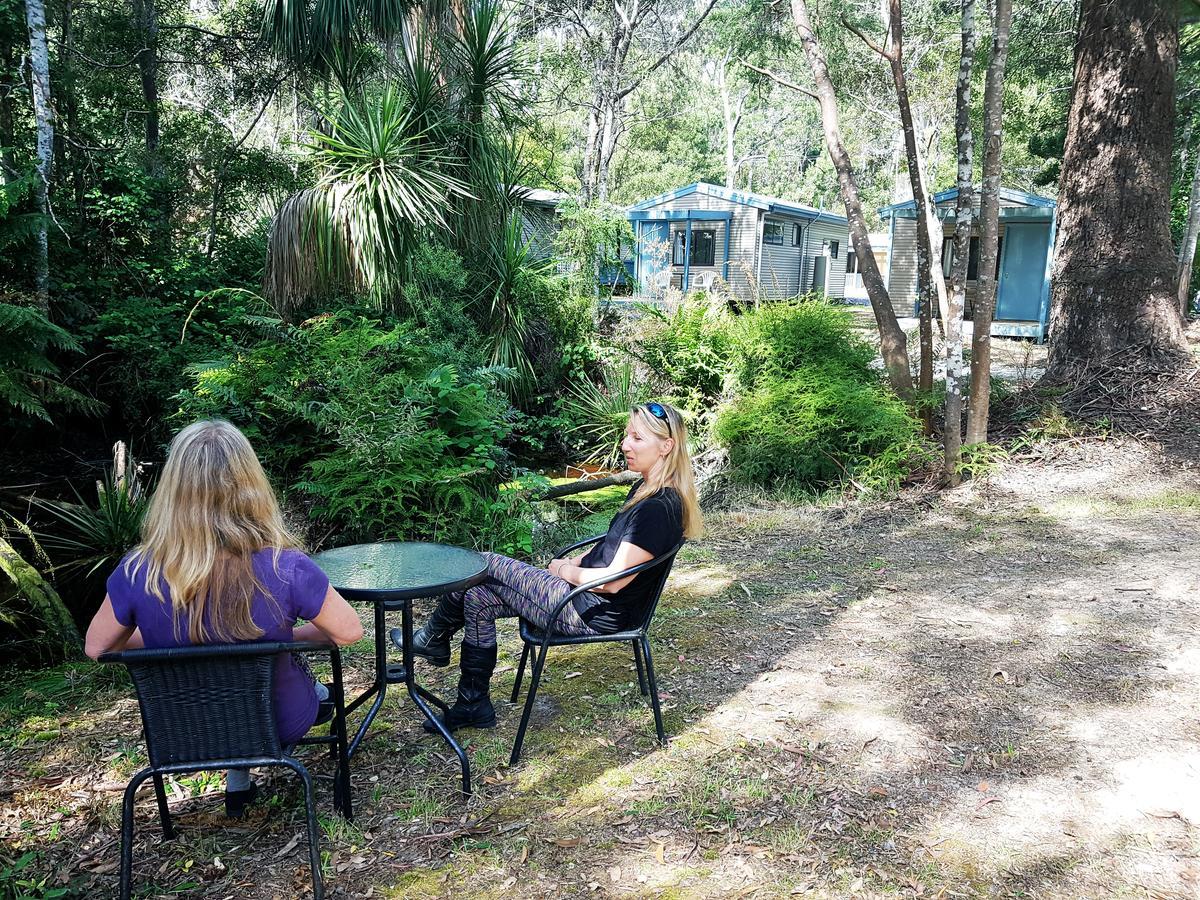 Strahan Retreat Holiday Park Hotel Exterior photo